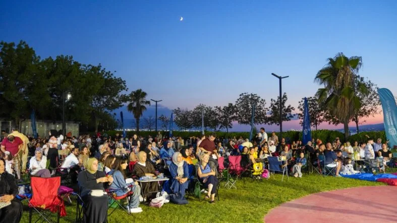 Büyükşehir’den müzik ve aile buluşması (16)