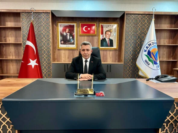 Kandira-Belediye-Baskani-Erol-Olmez