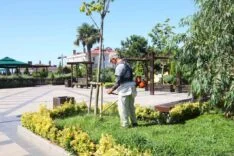 Darıca’da cadde ve sokaklar baştan aşağı temizleniyor