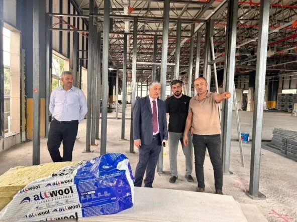 Dilovası’nın yeni belediye binası yükseliyor
