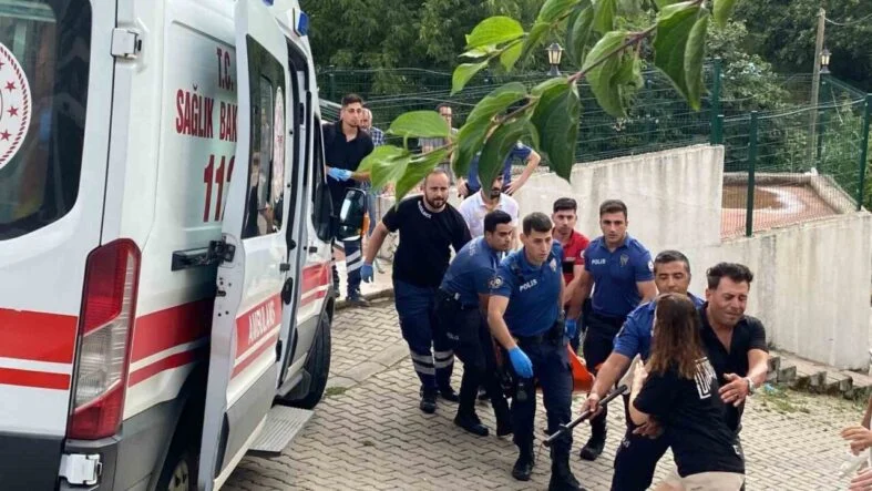 Eşini öldürüp oğlunu yaralayan sanığa ağırlaştırılmış müebbet ve 29 yıl hapis