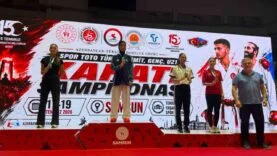 Kağıtspor’dan bir haftada 10 Türkiye şampiyonluğu