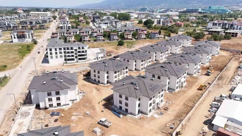 Kartepe Evleri’nde teslim için geri sayım başladı
