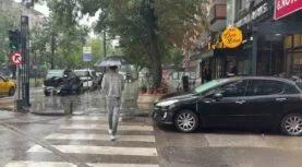 Kocaeli’de aniden bastıran sağanak hayatı olumsuz etkiledi