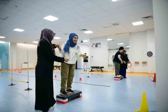 Özel bireyler yaz okulunda hem öğreniyor hem eğleniyor