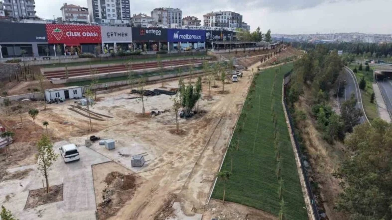 Çayırova’da park ve yeşil alanlar yenileniyor