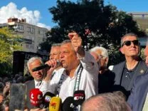 Özgür Özel: "Yeni Parti ev kadınlarının emeklilik umududur"