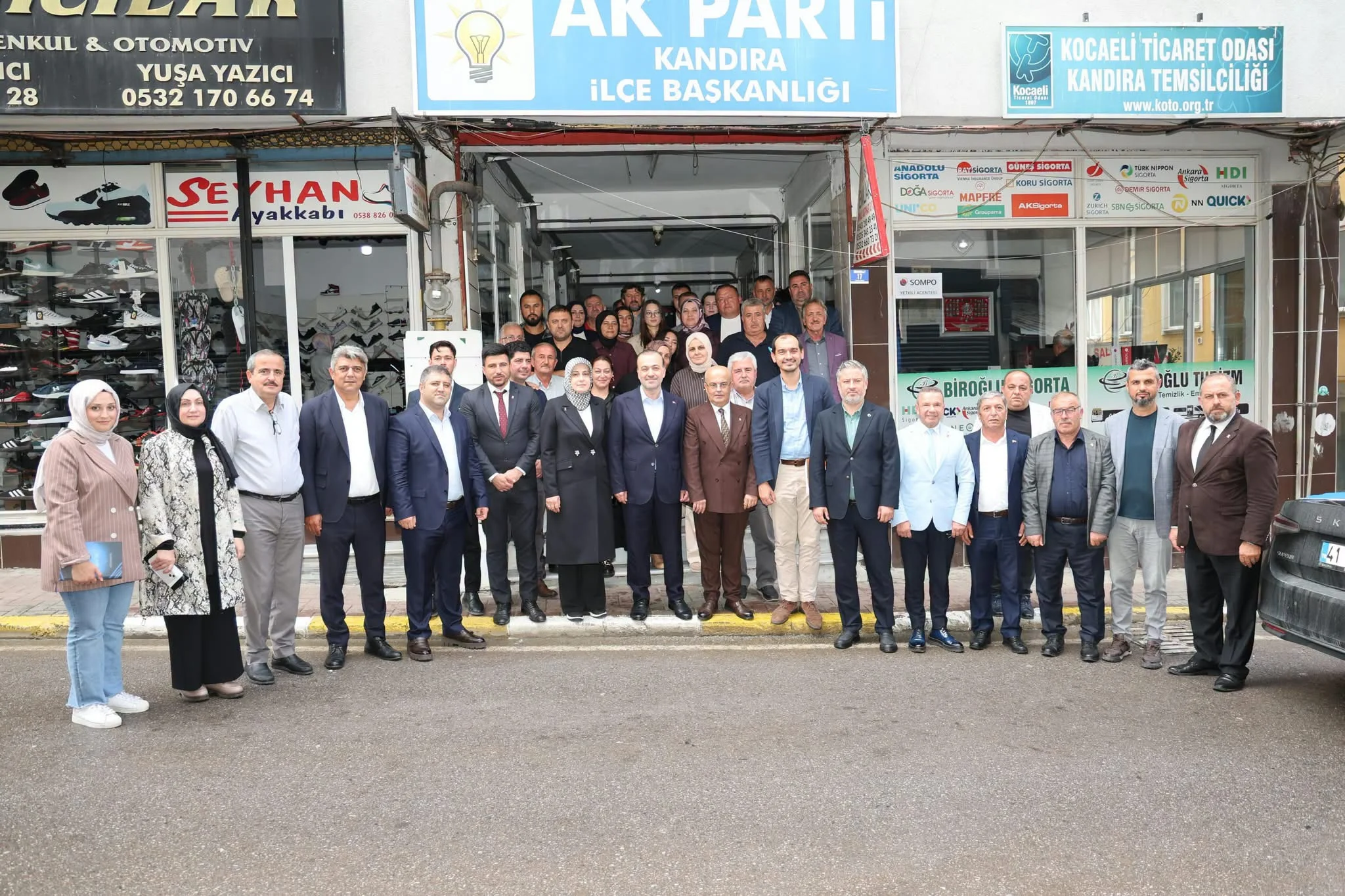 ŞAHİN TALUS KANDIRA’DA: TEŞKİLATLA KOORDİNASYON TOPLANTISI