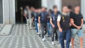 Borsa yatırımı vaadiyle 4,5 milyon liralık vurgun: 8 tutuklama