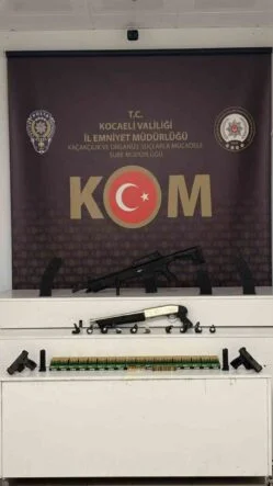 Kocaeli merkezli 3 ilde "Sokaklar Güvende" operasyonu: 13 gözaltı